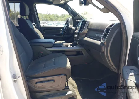 2022 Ram 1500 Big Horn 4X2 5'7 Box z USA, uszkodzony, nr VIN 1C6RREFT0NN358793